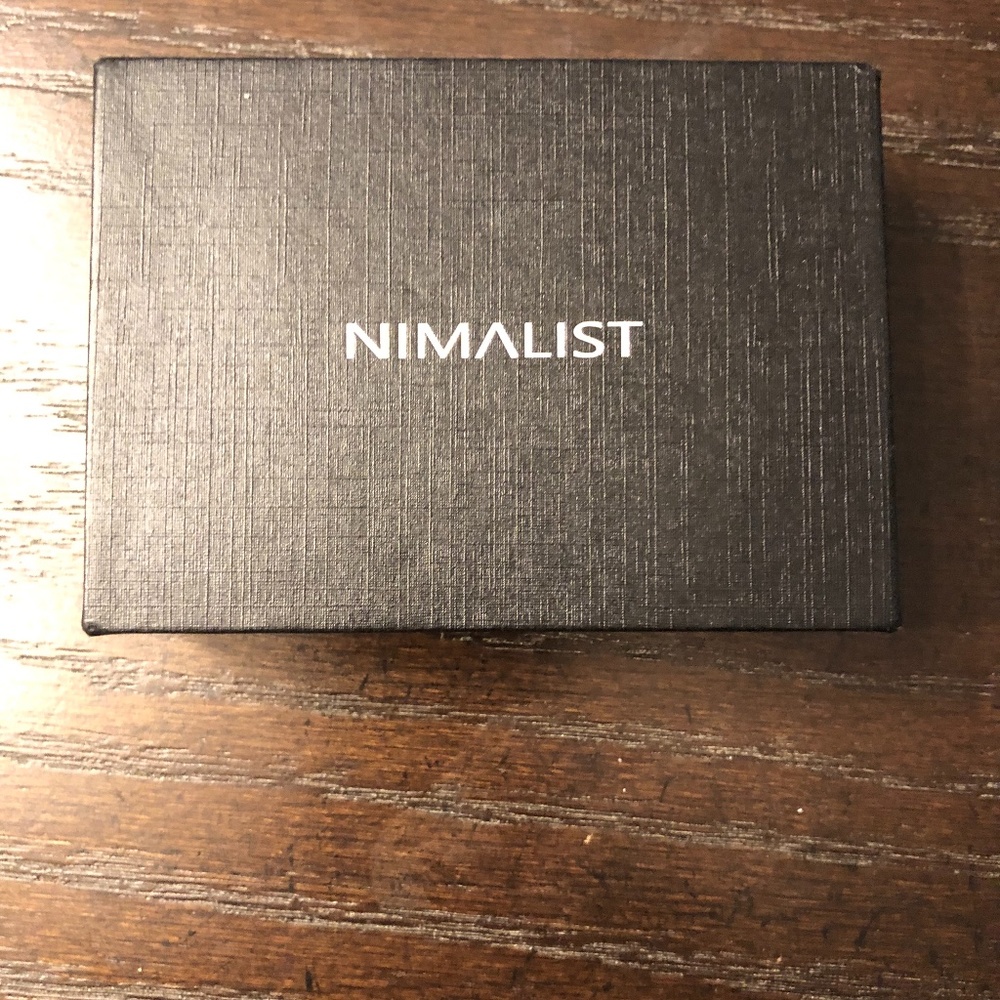 Brand new Minimalist cardholder